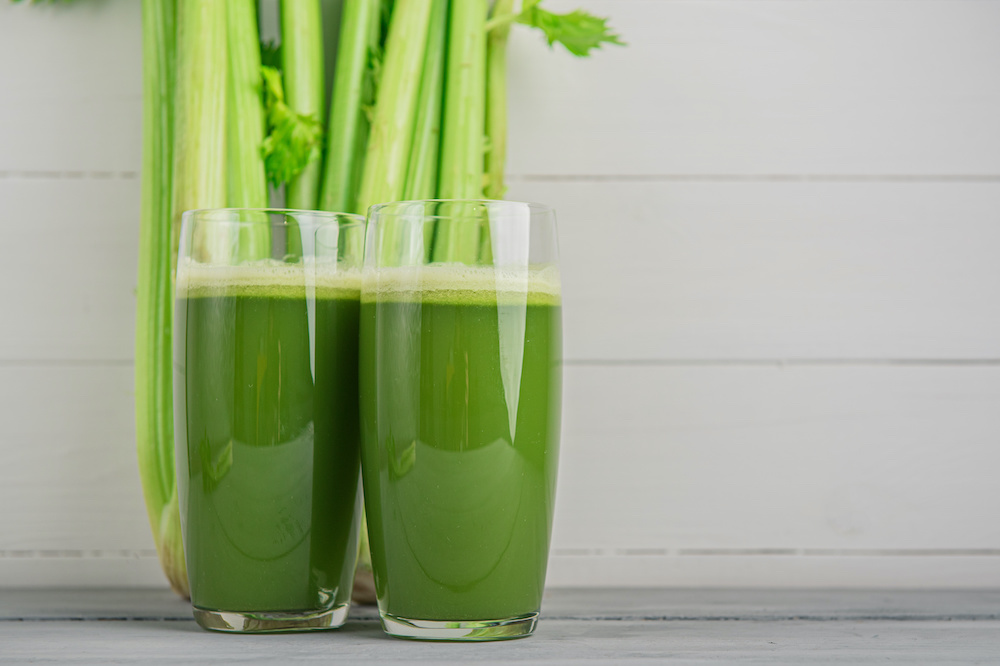 how to make celery juice in a blender